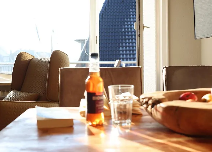 Апартаменты Strand Suite